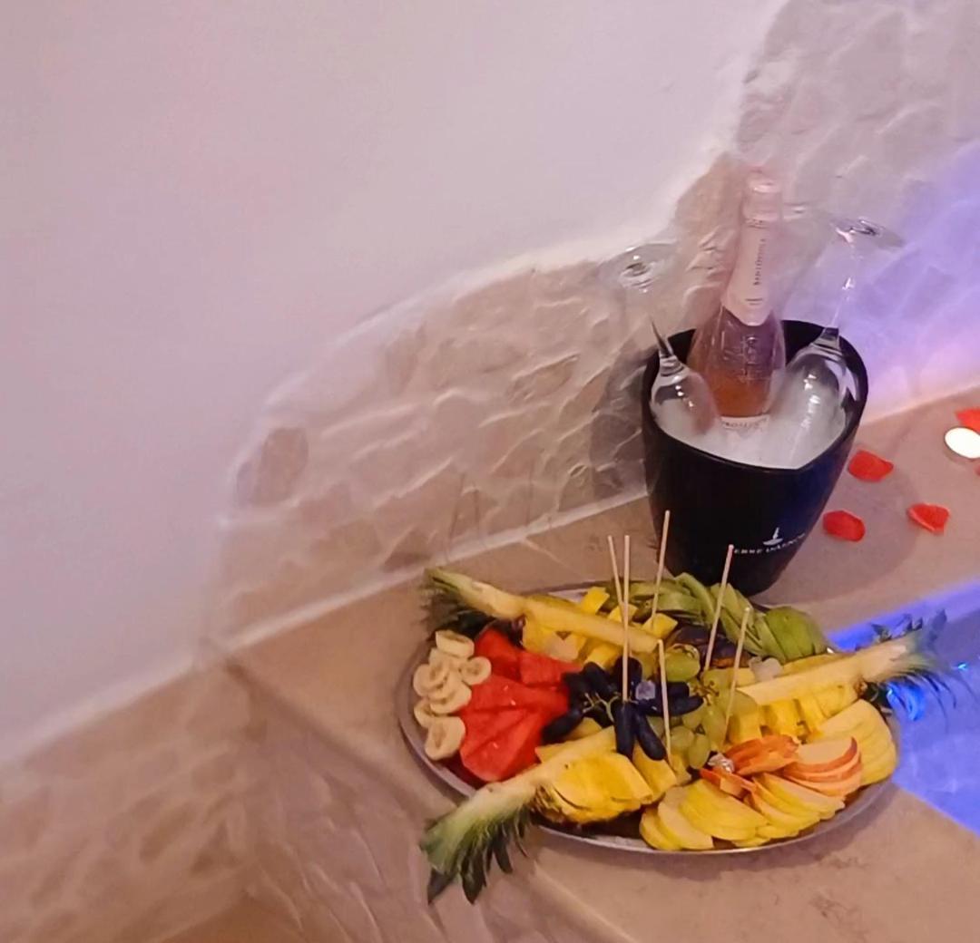 Suite 800 Ostuni Bagian luar foto